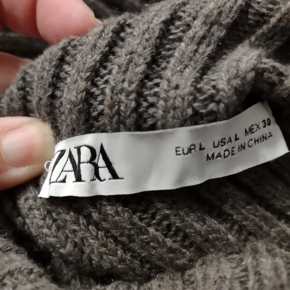 Zara Turtleneck Sweater in Gray - Picture 2 of 2